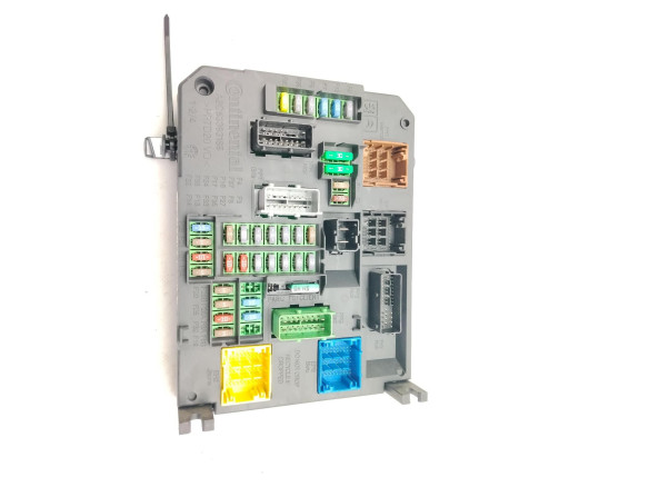 9606687880 CAJA FUSIBLES INTERIOR (BSI) PEUGEOT 308 II|Desguaces La Cabaña