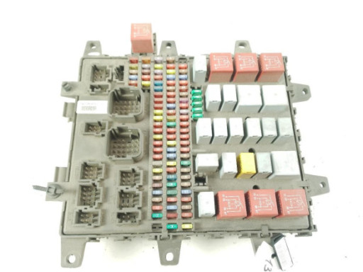 CAJA FUSIBLES INTERIOR (BSI)|Desguaces La Cabaña
