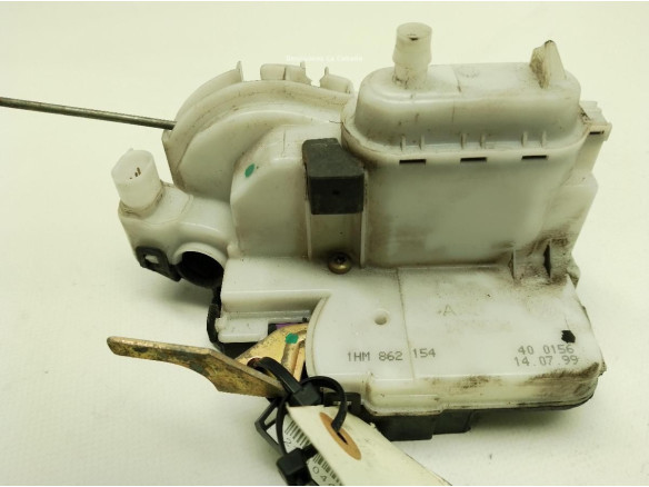 CERRADURA PUERTA LAT DEL DER VW POLO (6N1)|Desguaces La Cabaña
