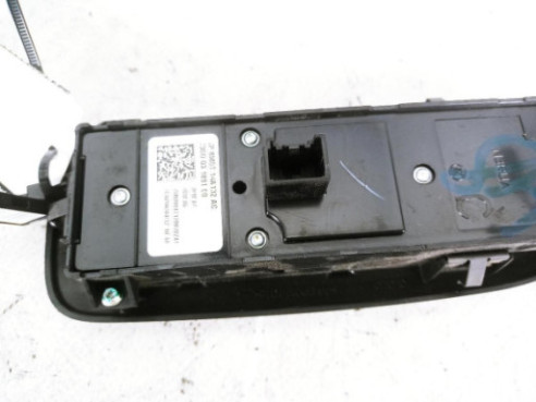 3S003188100 MANDO ELEVALUNAS PUERTA LAT DEL IZQ FORD KUGA I |Desguaces La Cabaña