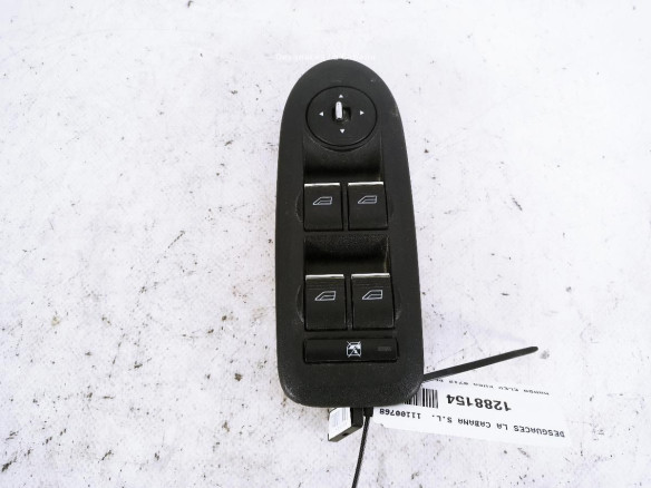 3S003188100 MANDO ELEVALUNAS PUERTA LAT DEL IZQ FORD KUGA I |Desguaces La Cabaña
