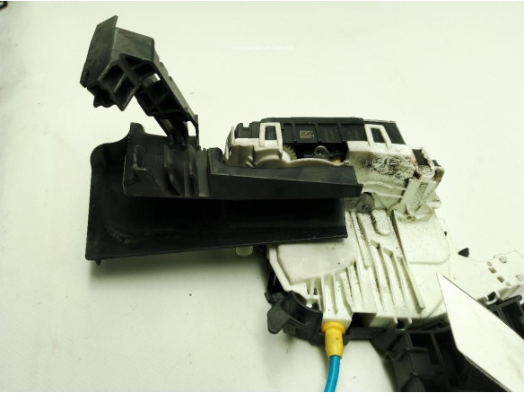 A1667200135 CERRADURA PUERTA LAT DEL IZQ MERCEDES BENZ CLASE B (W246, W242)|Desguaces La Cabaña