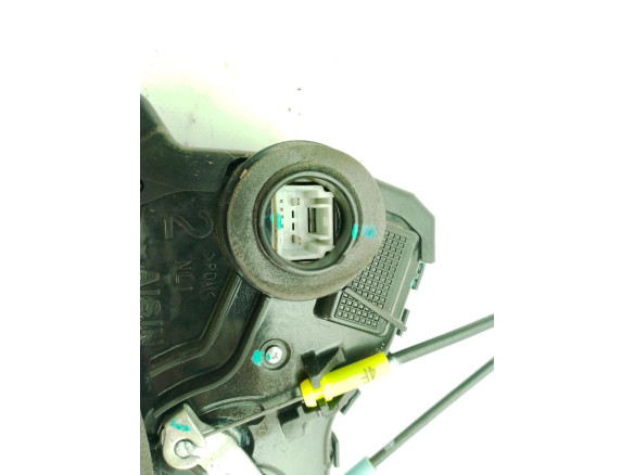 6904002300 CERRADURA PUERTA LAT DEL IZQ TOYOTA COROLLA Sedán (_E15_)|Desguaces La Cabaña