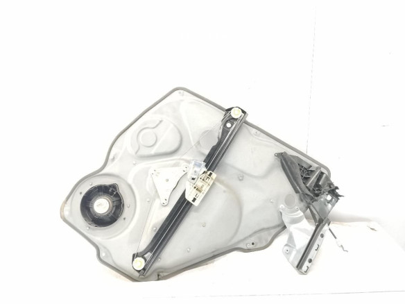 A1697303779 ELEVALUNAS PUERTA LAT TRA IZQ MERCEDES BENZ CLASE B (W245)|Desguaces La Cabaña