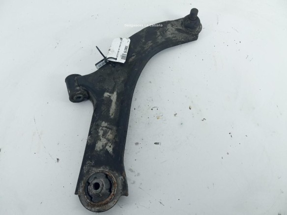 BRAZO SUSPENSION DEL DER INF NISSAN NV200 Furgón/ranchera familiar |Desguaces La Cabaña
