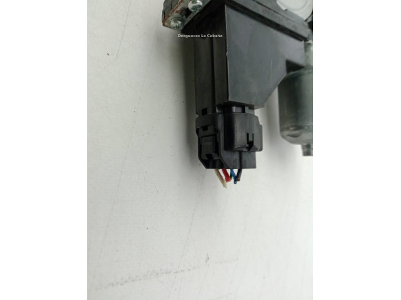 824011W020 ELEVALUNAS PUERTA LAT DEL IZQ KIA RIO III (UB)|Desguaces La Cabaña