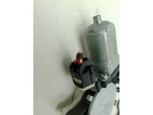 824021W010 ELEVALUNAS PUERTA LAT DEL DER KIA RIO III (UB)|Desguaces La Cabaña