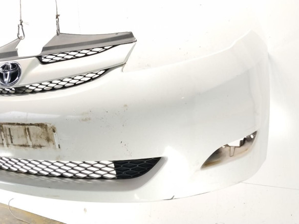   PARAGOLPES DEL TOYOTA SIENNA (_L3_)|Desguaces La Cabaña