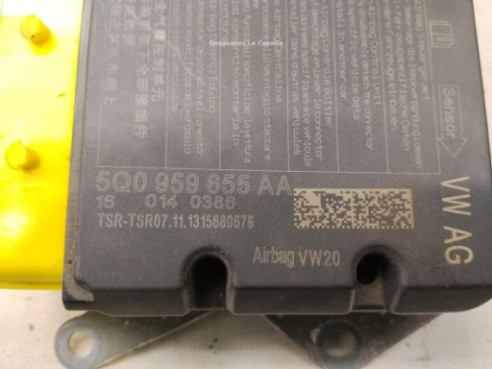  8V0880204D KIT AIRBAGS + SALPICADERO + CINTURONES O ANCLAJE + CENTRALIT VW GOLF VII (5G1, BQ1, BE1, BE2)|Desguaces La Cabaña