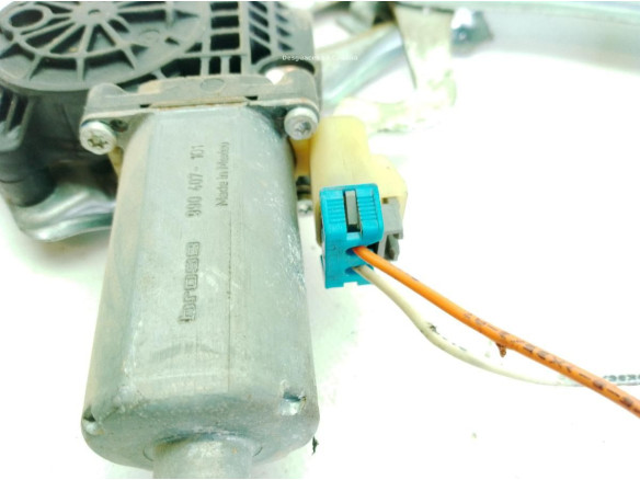 A1637201146 ELEVALUNAS PUERTA LAT DEL IZQ MERCEDES BENZ CLASE M (W163)|Desguaces La Cabaña