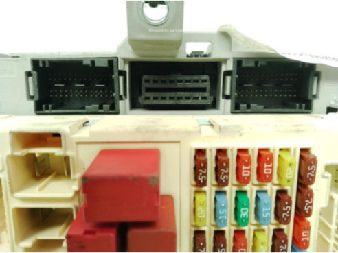 CAJA FUSIBLES INTERIOR (BSI)|Desguaces La Cabaña 2