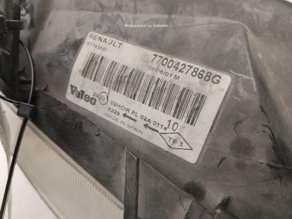 260100851R, 7700427868G FARO DERECHO RENAULT MEGANE I (BA0/1_)|Desguaces La Cabaña