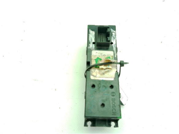   MANDO ELEVALUNAS PUERTA LAT DEL IZQ SEAT TOLEDO II (1M2)|Desguaces La Cabaña