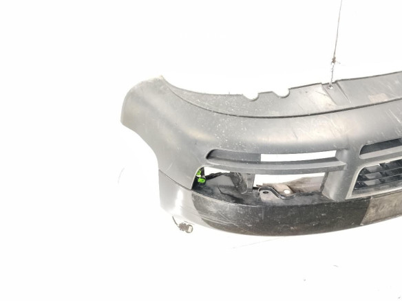 8E0807103F GRU PARAGOLPES DEL AUDI A4 (8E2, B6)|Desguaces La Cabaña