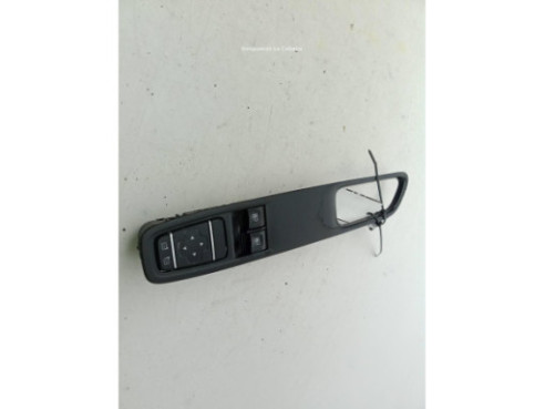 254112588R MANDO ELEVALUNAS PUERTA LAT DEL IZQ RENAULT CLIO IV (BH_)|Desguaces La Cabaña