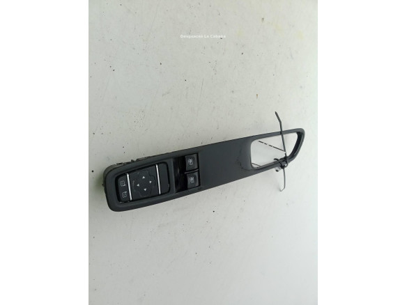 254112588R MANDO ELEVALUNAS PUERTA LAT DEL IZQ RENAULT CLIO IV (BH_)|Desguaces La Cabaña