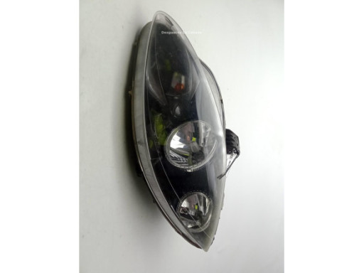 5P0807217M GRU PARAGOLPES DEL SEAT ALTEA (5P1)|Desguaces La Cabaña