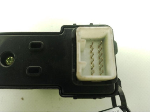 MANDO ELEVALUNAS PUERTA LATERAL TRASERO IZQUIERDO|Desguaces La Cabaña 2