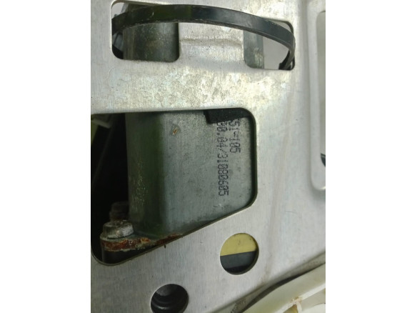 A2207200446 ELEVALUNAS PUERTA LAT DEL DER MERCEDES BENZ CLASE S (W220)|Desguaces La Cabaña