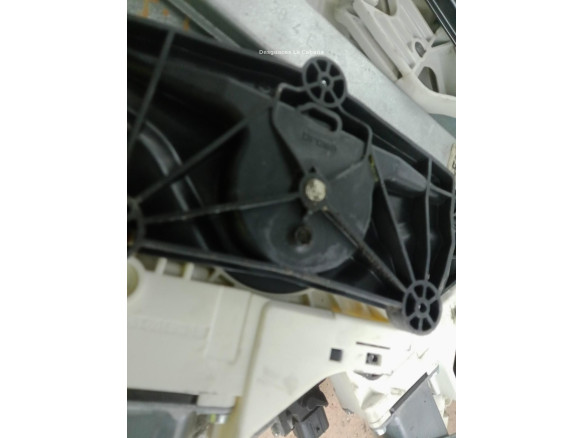 ELEVALUNAS PUERTA LAT DEL DER TOYOTA AVENSIS (_T25_)|Desguaces La Cabaña