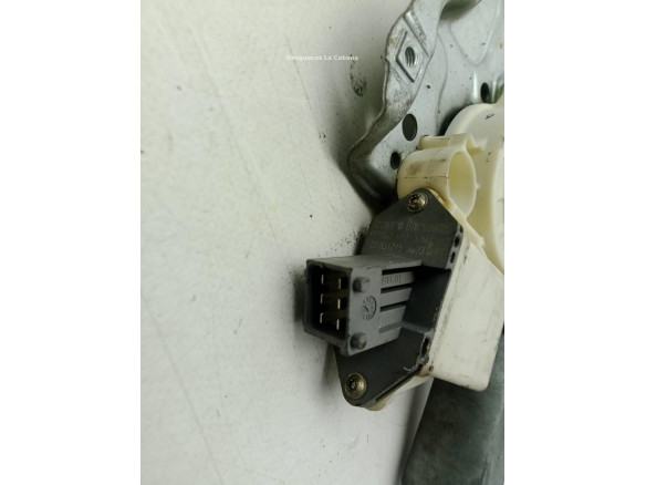 ELEVALUNAS PUERTA LAT DEL DER TOYOTA AVENSIS (_T25_)|Desguaces La Cabaña