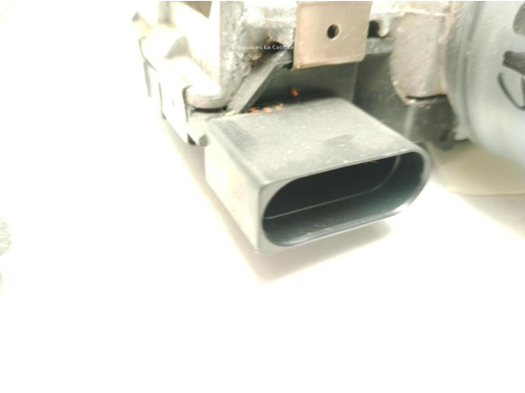 MOTOR LIMPIAPARABRISAS DEL IZQ KIA CARENS IV|Desguaces La Cabaña