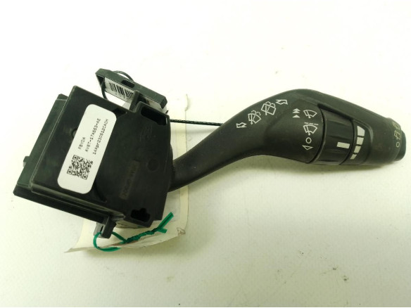 AV6T17A553AE, MANDO LIMPIAPARABRISAS FORD FOCUS III|Desguaces La Cabaña