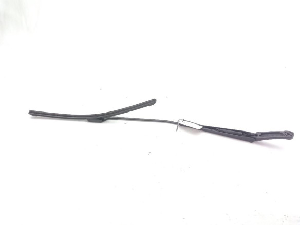 3C8955410 BRAZO LIMPIAPARABRISAS DEL DER VW PASSAT CC (357) |Desguaces La Cabaña