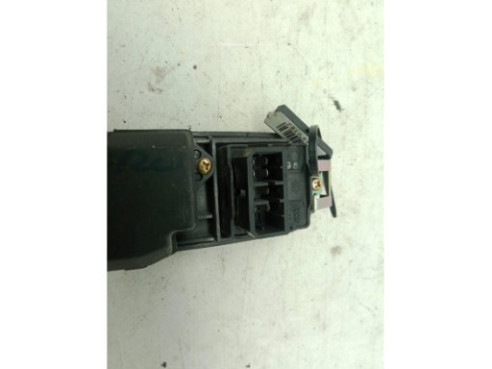   MANDO ELEVALUNAS PUERTA LAT DEL IZQ MITSUBISHI MONTERO SPORT I (K7_, K9_)|Desguaces La Cabaña