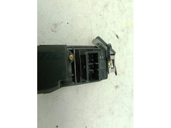   MANDO ELEVALUNAS PUERTA LAT DEL IZQ MITSUBISHI MONTERO SPORT I (K7_, K9_)|Desguaces La Cabaña