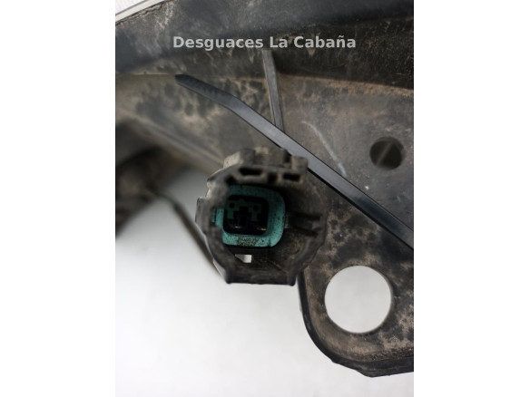 26010EM00A FARO DERECHO NISSAN TIIDA Fastback (C11) |Desguaces La Cabaña