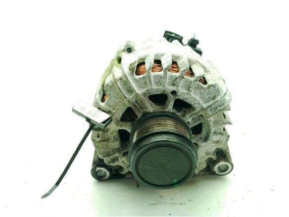 AV6N10300GC ALTERNADOR FORD FOCUS III Sedán|Desguaces La Cabaña