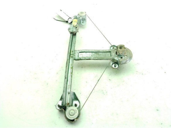 13100421 ELEVALUNAS PUERTA LAT TRA DER OPEL ASTRA H (A04)|Desguaces La Cabaña