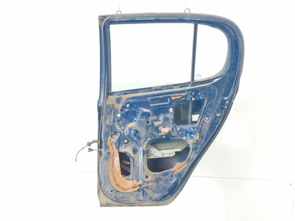 670030D090 PUERTA LAT TRA DER TOYOTA YARIS (_P1_)|Desguaces La Cabaña