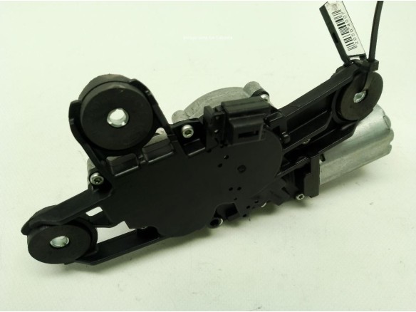 MOTOR LIMPIAPARABRISAS TRA FORD FIESTA VI|Desguaces La Cabaña