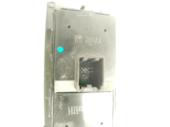 MANDO ELEVALUNAS PUERTA LAT DEL IZQ OPEL ASTRA J (P10)|Desguaces La Cabaña