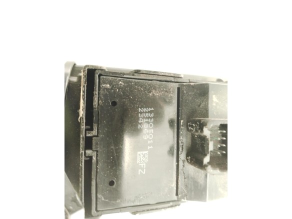 MANDO ELEVALUNAS PUERTA LAT DEL IZQ OPEL ASTRA J (P10)|Desguaces La Cabaña