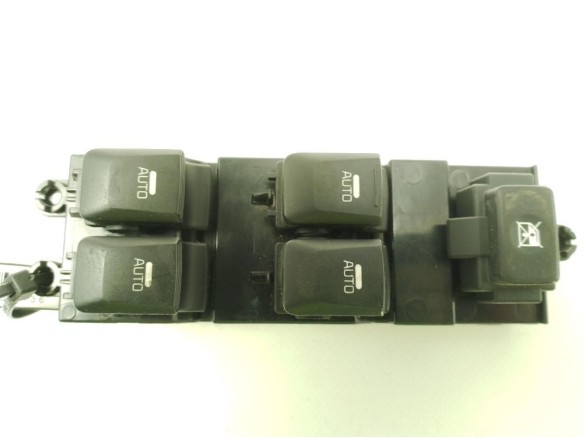 MANDO ELEVALUNAS PUERTA LAT DEL IZQ KIA CEE'D Fastback (ED)|Desguaces La Cabaña