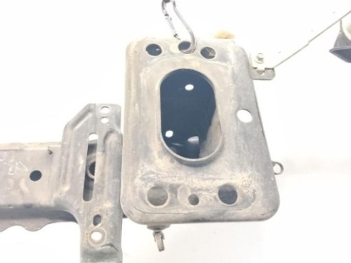   TRAVIESA DEL FORD FIESTA VI|Desguaces La Cabaña