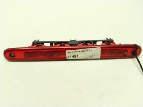 TERCERA LUZ DE FRENO PEUGEOT 107|Desguaces La Cabaña