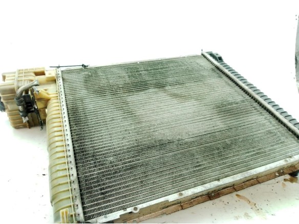 A6385012701 RADIADOR AGUA MERCEDES BENZ CLASE V Furgón (638/2)|Desguaces La Cabaña