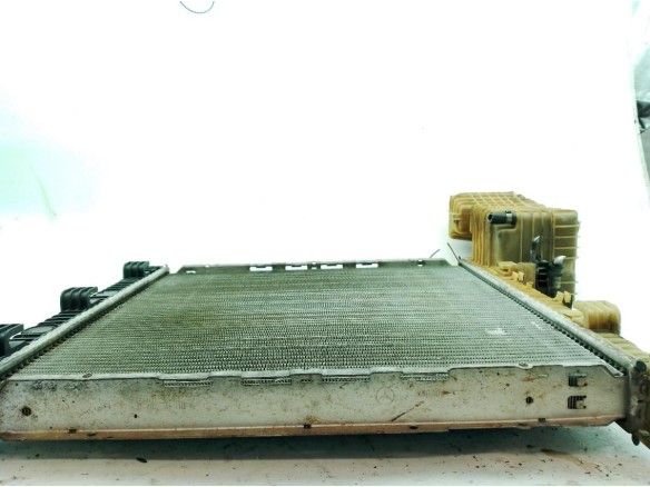 A6385012701 RADIADOR AGUA MERCEDES BENZ CLASE V Furgón (638/2)|Desguaces La Cabaña