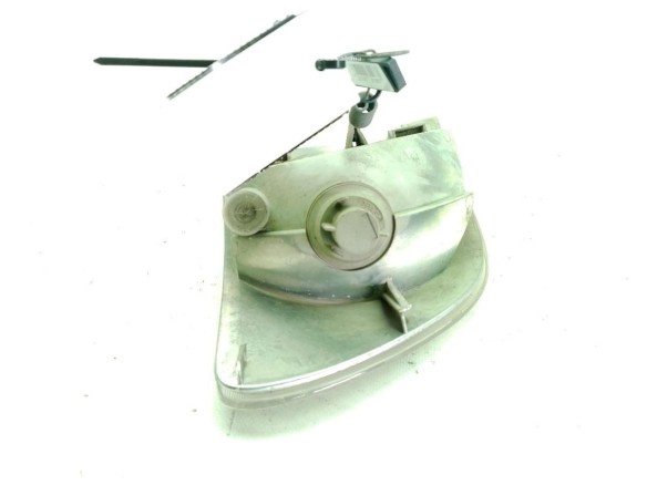 A2108200421 PILOTO DEL IZQ MERCEDES BENZ CLASE V Furgón (638/2)|Desguaces La Cabaña