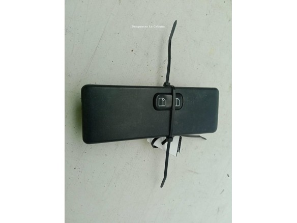 A0005457013 MANDO ELEVALUNAS PUERTA LAT DEL DER MERCEDES BENZ CLASE V Furgón (638/2)|Desguaces La Cabaña