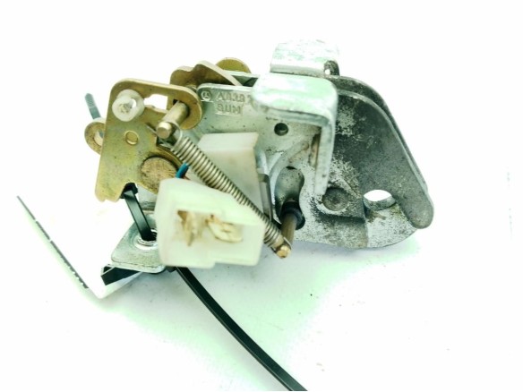 A6387430235 CERRADURA PORTON / TAPA MALETA MERCEDES BENZ CLASE V Furgón (638/2)|Desguaces La Cabaña