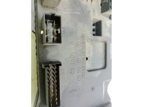  0005400650 CAJA FUSIBLES INTERIOR (BSI) MERCEDES BENZ CLASE V Furgón (638/2)|Desguaces La Cabaña