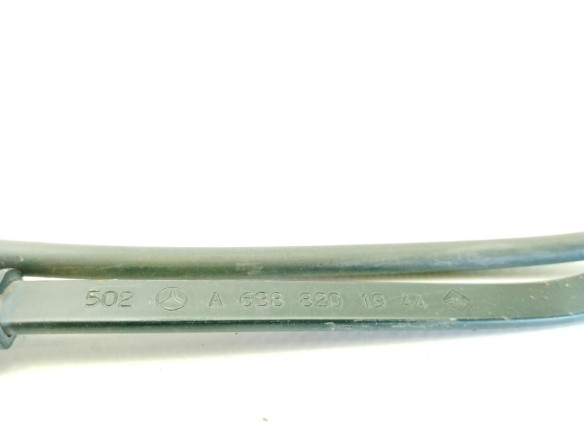 A6388201944 BRAZO LIMPIAPARABRISAS TRA PORTÓN MERCEDES BENZ CLASE V Furgón (638/2)|Desguaces La Cabaña