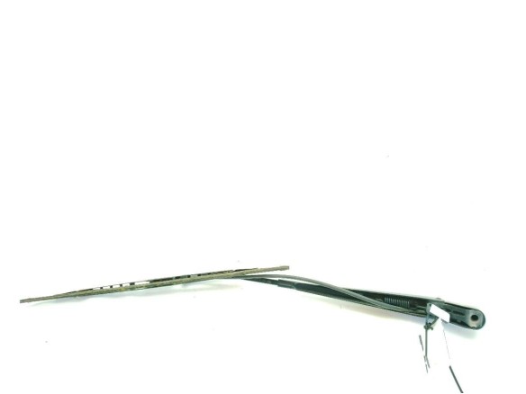 A6388201944 BRAZO LIMPIAPARABRISAS TRA PORTÓN MERCEDES BENZ CLASE V Furgón (638/2)|Desguaces La Cabaña