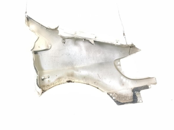 A6388801406 ALETA DEL IZQ MERCEDES BENZ CLASE V Furgón (638/2)|Desguaces La Cabaña