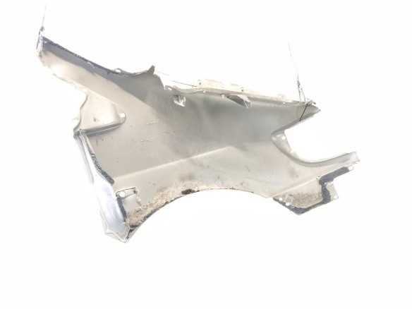 A6388801406 ALETA DEL IZQ MERCEDES BENZ CLASE V Furgón (638/2)|Desguaces La Cabaña